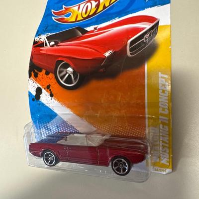 Hot Wheels 2 New in package