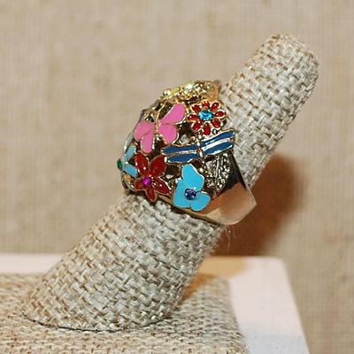 Size 6 ½ VINTAGE Multicolored Enamel Styled Bouquet of Flowers Ring on a Silver Tone Band (13.1g)