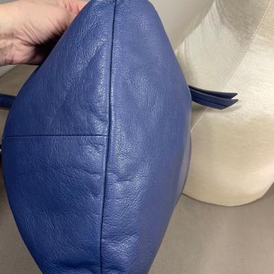 B Makowski Blue leather Handbag New