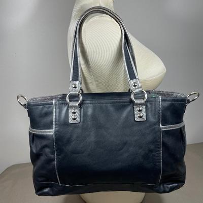 Coach Poppy Black Leather handbag New
