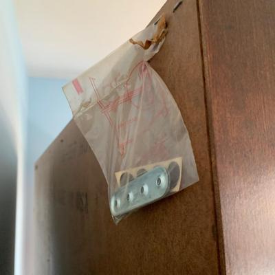 LOT 1 O: American Drew / J.B. Van Sciver Co. Nightstand & Hutch / Desk w/ Chair