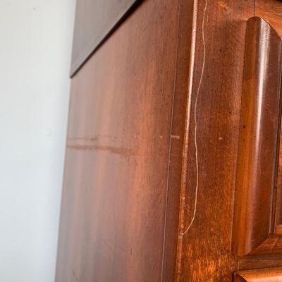 LOT 1 O: American Drew / J.B. Van Sciver Co. Nightstand & Hutch / Desk w/ Chair