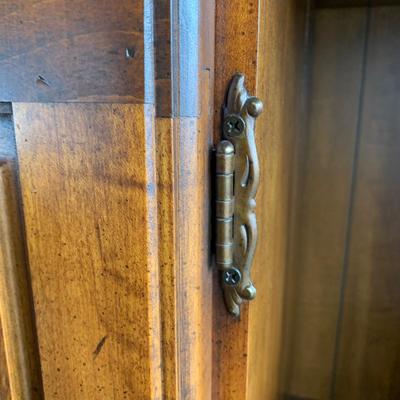 LOT 1 O: American Drew / J.B. Van Sciver Co. Nightstand & Hutch / Desk w/ Chair