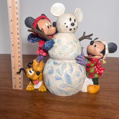 LOT 1A: 2006 Walt Disney Showcase Collection Jim Shore “Magic Comes in Many Shapes” & 2001 Disney “Winter Wonderland” Musical...