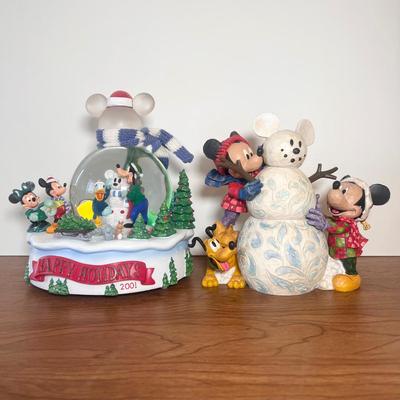 LOT 1A: 2006 Walt Disney Showcase Collection Jim Shore “Magic Comes in Many Shapes” & 2001 Disney “Winter Wonderland” Musical...
