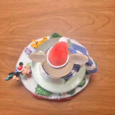 LOT 1A: 2006 Walt Disney Showcase Collection Jim Shore “Magic Comes in Many Shapes” & 2001 Disney “Winter Wonderland” Musical...