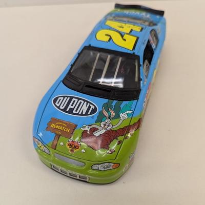 #24 Jeff Gordon DuPont Bugs Bunny