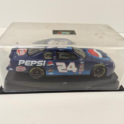 #24 Jeff Gordon Revell Pepsi