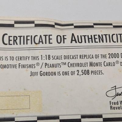 #24 Jeff Gordon DuPont 1/18 Peanuts Snoopy & 2001 Champion #15