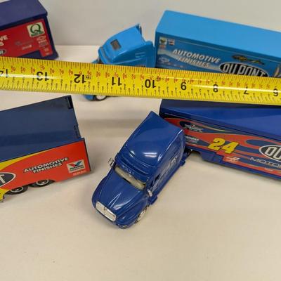 #24 Jeff Gordon Semi Trucks