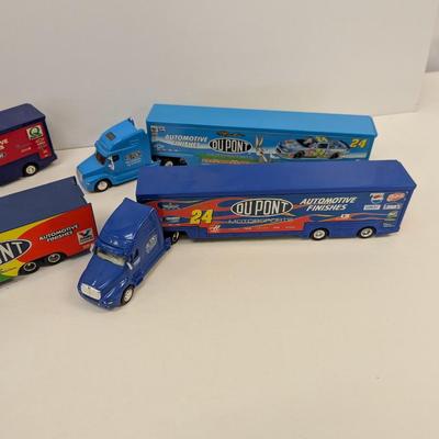 #24 Jeff Gordon Semi Trucks