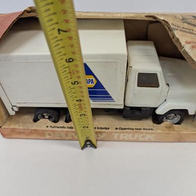 ERTL NAPA Delivery Truck