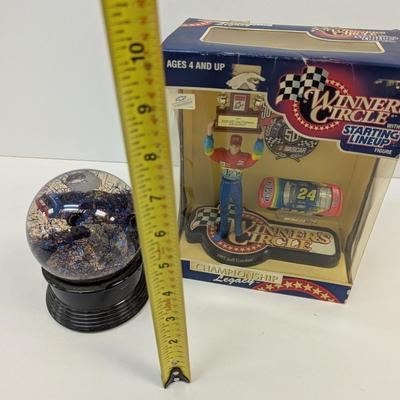 #24 Jeff Gordon Starting Lineup & Globe