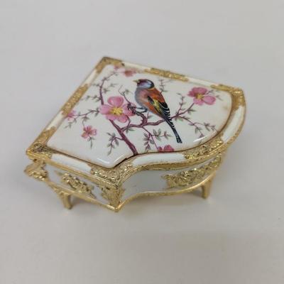 Vintage Japan Bird Design Music/Trinket Box