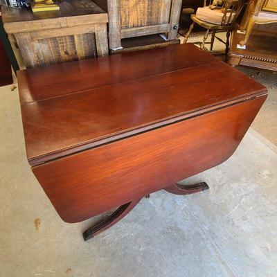 Duncan Phyphe drop leaf $100