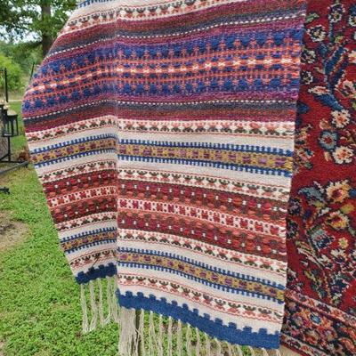 Hand woven rug 