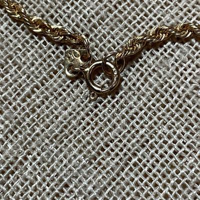 J24-Beautiful Gold Chain (20”)