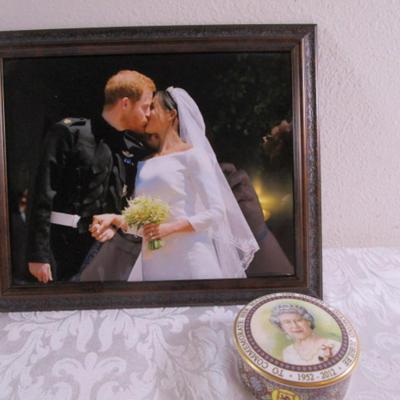 Prince Harry and Princess Megan picture and Queen Elizabeth commerative dish