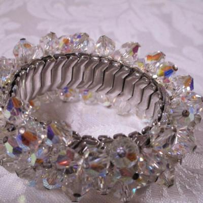 Vintage crystal bracelet & clip earrings