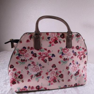 Pretty Mossimo floral handbag