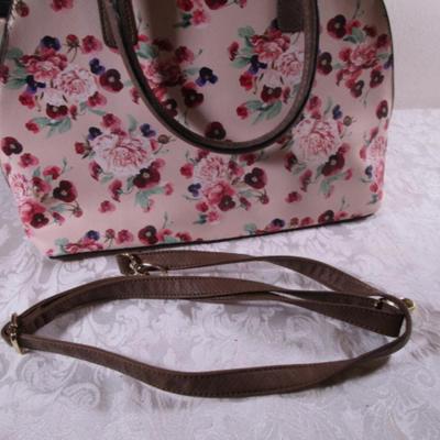 Pretty Mossimo floral handbag