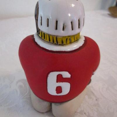 Launa clay painted hockey player