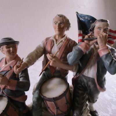 Revolutionary Fife & Drum figurine