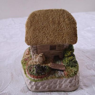 David Winter Cottage (small)