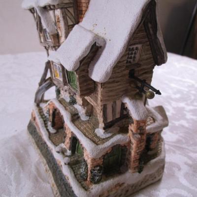 David Winter Cottage (medium)