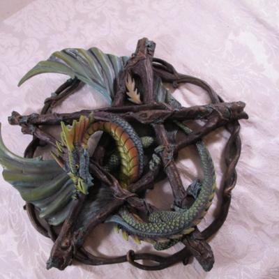 Large pentagram dragon wall décor