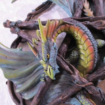 Large pentagram dragon wall décor