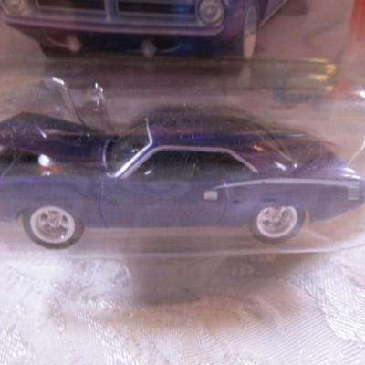 Johnny Lightning Mopar Muscle Car