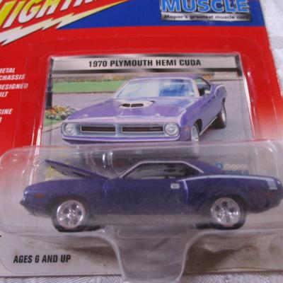 Johnny Lightning Mopar Muscle Car