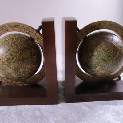 Pr. Vintage Globe bookends
