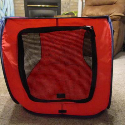 Nylon & mesh dog kennel