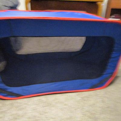 Nylon & mesh dog kennel