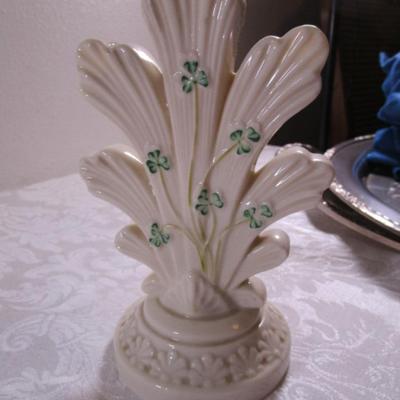 Vintage Belleck of Ireland vase