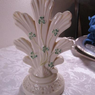 Vintage Belleck of Ireland vase