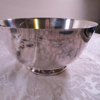 Reed & Barton silver-plated bowl #186 & Pyrex bowl