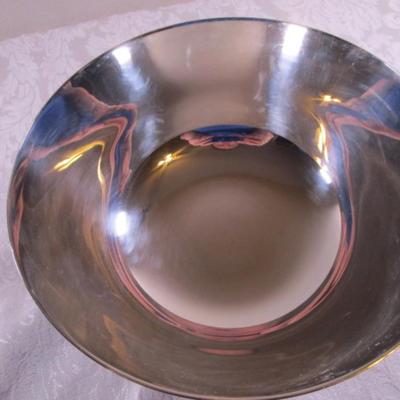 Reed & Barton silver-plated bowl #186 & Pyrex bowl