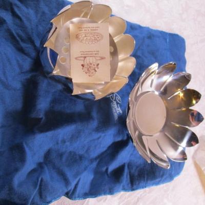 Reed & Barton silver-plated water lily centerpiece #3002