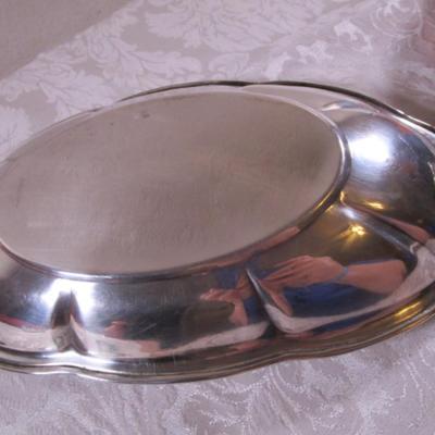 Oval silver-plated serving dish