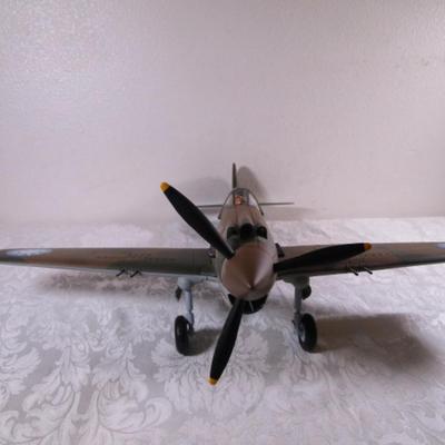 Corgi Curtiss Hawk 81-A-2 P8127 plane