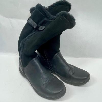 Women's Bass Black Boots size 7.5