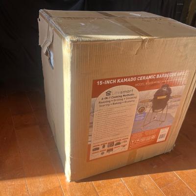 NIB 15” Kamado Ceramic Barbecue Grill (DR-MG)