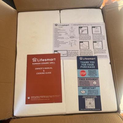 NIB 15” Kamado Ceramic Barbecue Grill (DR-MG)