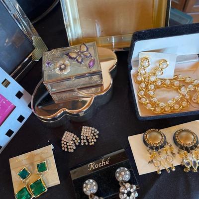 Jewelry, Frames, Boxes