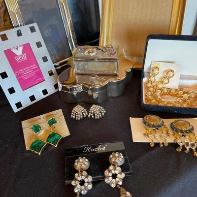 Jewelry, Frames, Boxes
