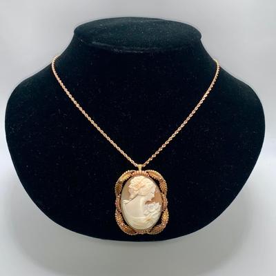 Michael Anthony Costume Jewelry Cameo Necklace