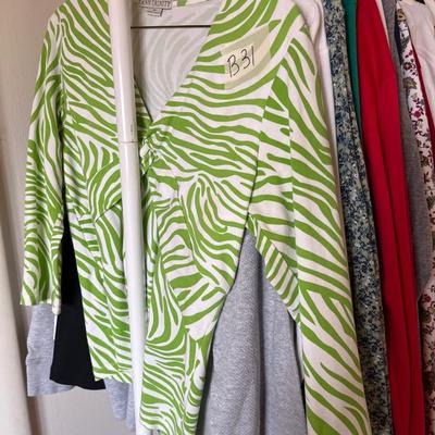 Women’s long Sleeve shirts & sweatshirts